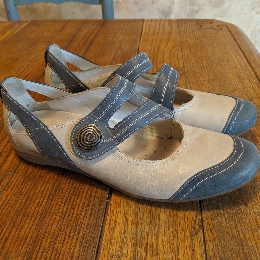 Remonte Dorndorf Flats Size 9 - Blue and Gray